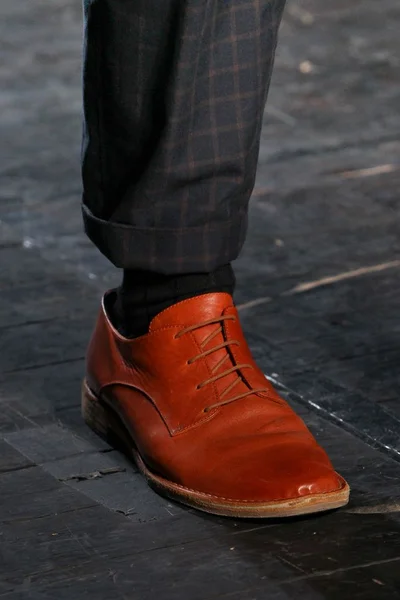 Look 19